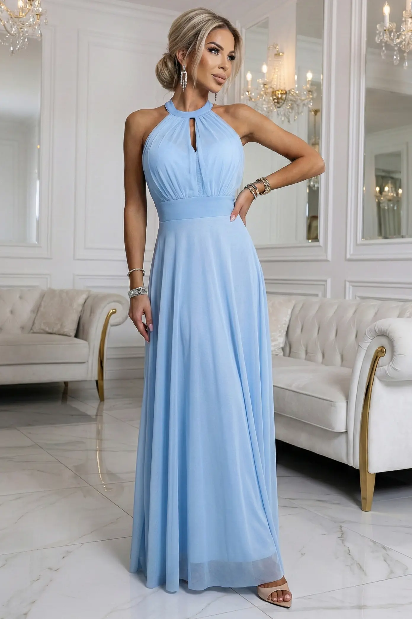 Elegancka sukienka wieczorowa maxi halter z tiulem i wiązaniem w talii - błękitna